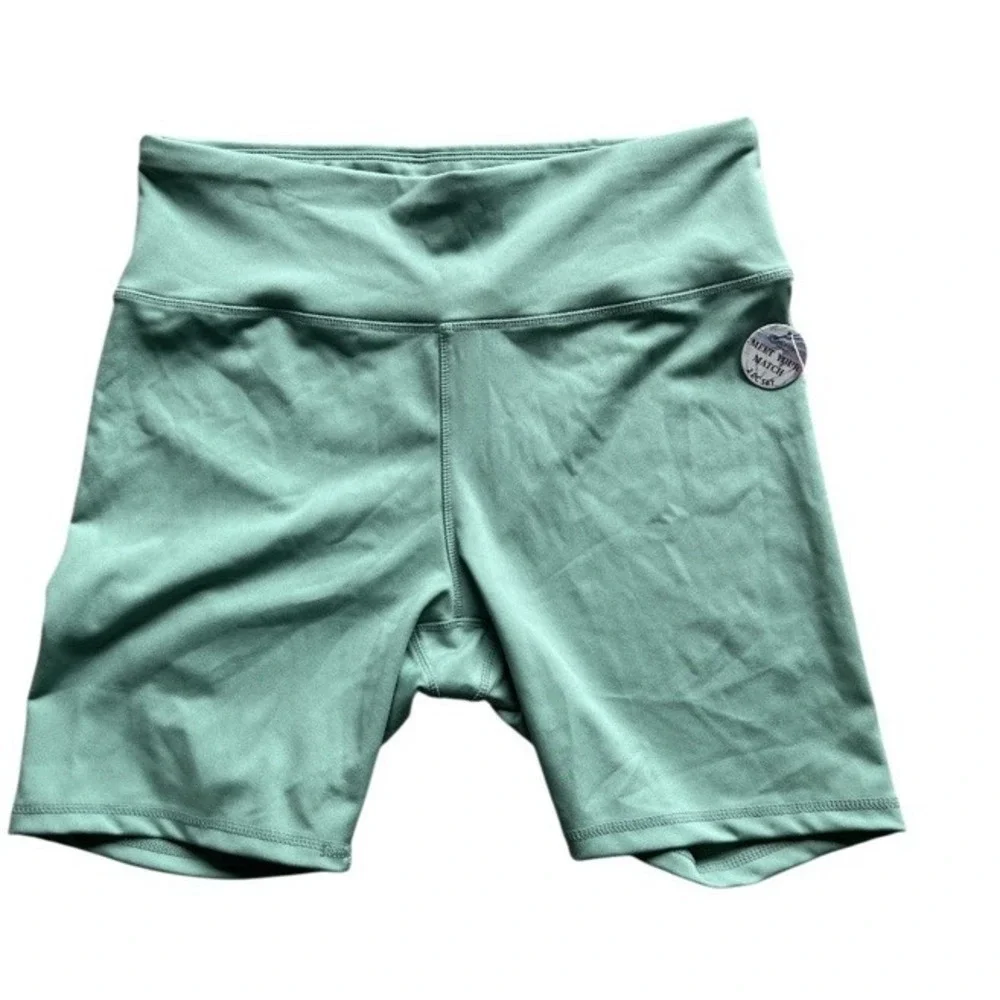 Embrace‎ life Shorts Sz 1X Green